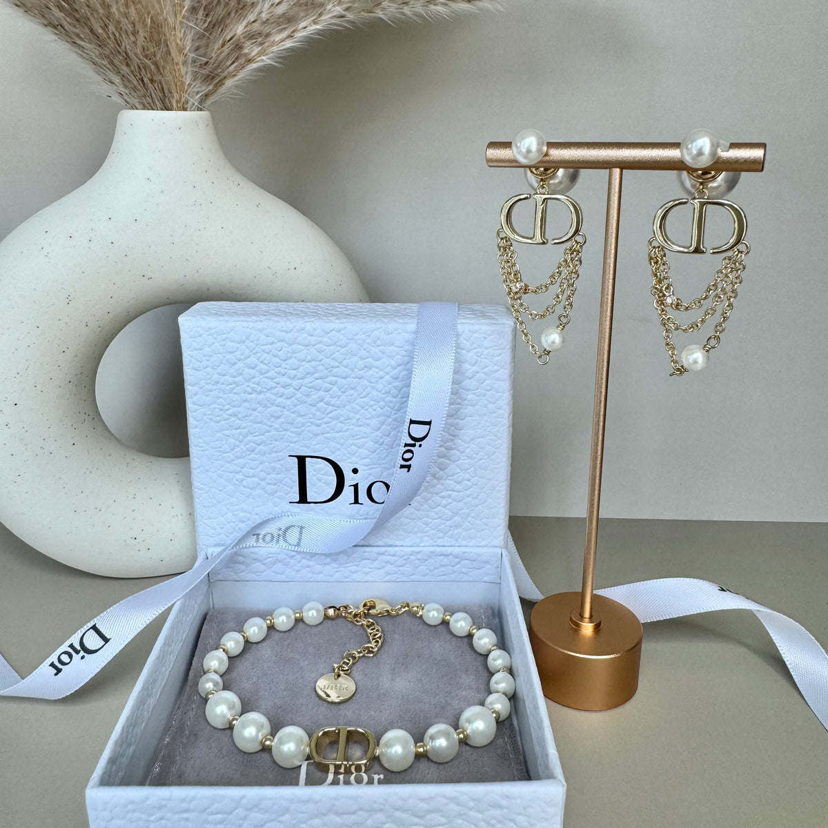 30 Montaigne Bracelet With Pearls